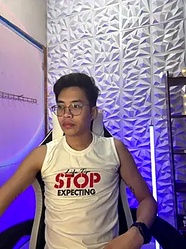 Snapshot of Prince-Harrison chatting on November 2025 11:31:01 AM Prince-Harrison online show from November 2025 11:31:01 AM