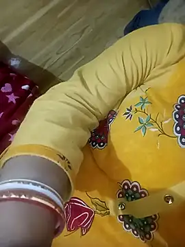 Snapshot of angry_couplez chatting on January 2026 10:07:02 AM angry couplez online show from January 2026 10:07:02 AM