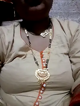 Snapshot of angry_couplez chatting on February 2026 01:29:02 PM angry couplez online show from February 2026 01:29:02 PM