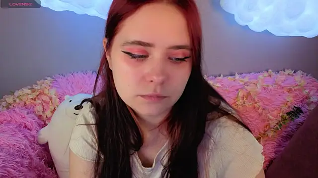 Alis Platt online show from May 2026 01:02:02 AM