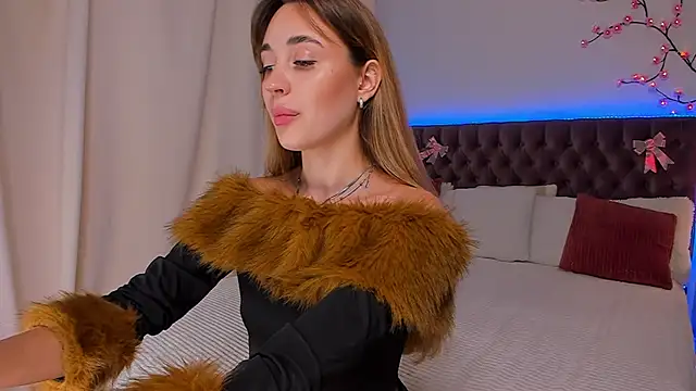 Snapshot of AlexaWilds chatting on October 2025 05:28:01 AM AlexaWilds online show from October 2025 05:28:01 AM