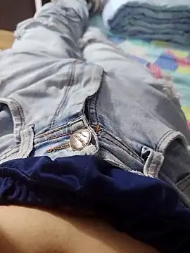 abnerdam01 online show from October 2025 01:57:01 AM