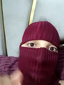 Ahalm online show from November 2025 10:40:01 PM