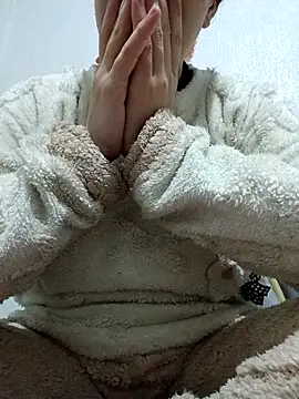 Ahalm online show from November 2025 09:17:01 PM