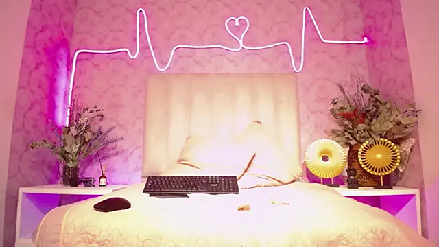 Snapshot of Paulina_Sodi chatting on September 2025 07:58:01 PM Paulina Sodi online show from September 2025 07:58:01 PM