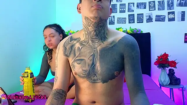 Sarahandzack online show from September 2025 03:25:01 PM