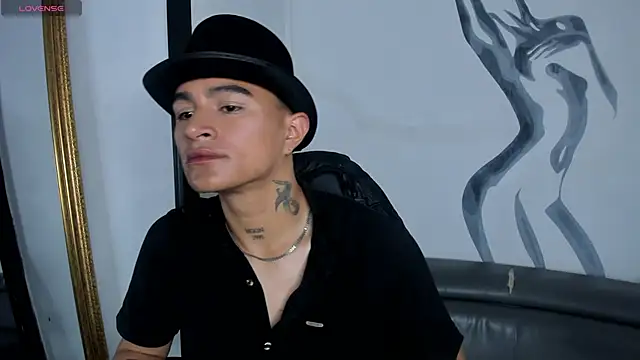 Snapshot of LiamDeep chatting on September 2025 03:38:02 PM LiamDeep online show from September 2025 03:38:02 PM