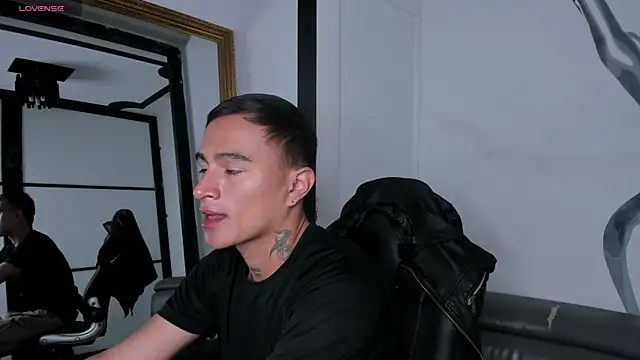 Snapshot of LiamDeep chatting on September 2025 04:12:02 PM LiamDeep online show from September 2025 04:12:02 PM