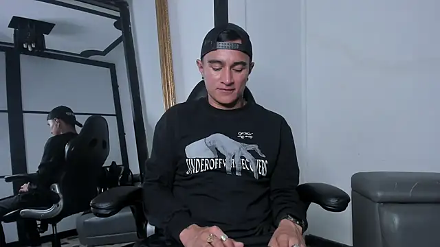 Snapshot of LiamDeep chatting on September 2025 04:50:01 AM LiamDeep online show from September 2025 04:50:01 AM