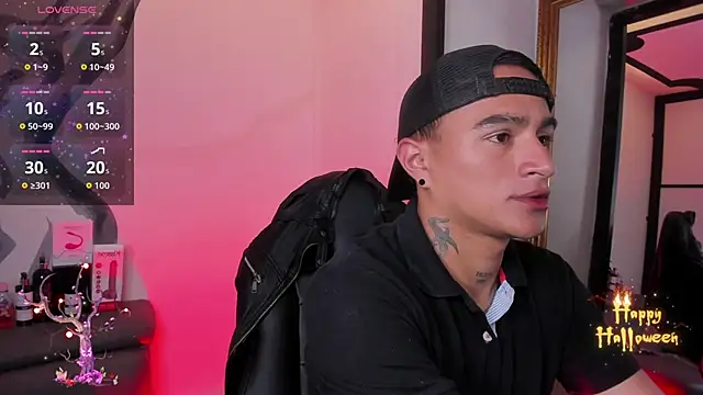 Snapshot of LiamDeep chatting on October 2025 08:18:02 PM LiamDeep online show from October 2025 08:18:02 PM