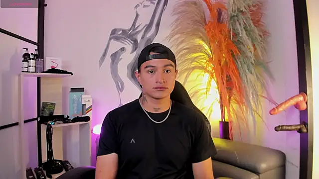 Snapshot of LiamDeep chatting on November 2025 08:22:02 PM LiamDeep online show from November 2025 08:22:02 PM