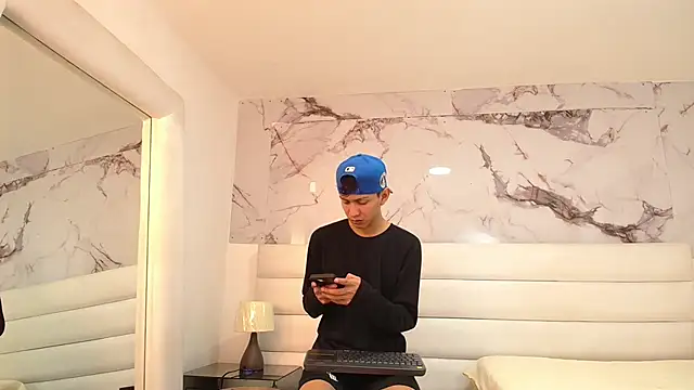 Snapshot of Marcus_and_Tony chatting on May 2026 11:32:01 PM Marcus and Tony online show from May 2026 11:32:01 PM
