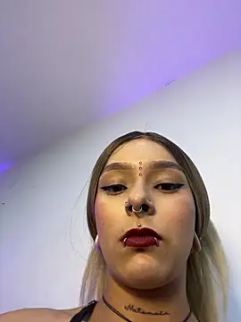 SkyThompson online show from November 2025 05:39:01 AM