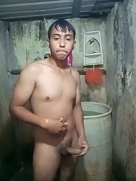 Snapshot of lalop221 chatting on December 2025 07:14:02 AM lalop221 online show from December 2025 07:14:02 AM