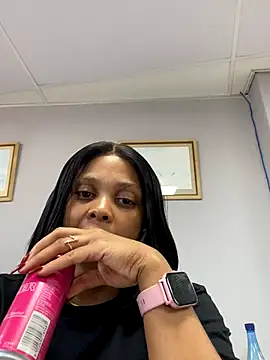 Snapshot of 031bubbles chatting on December 2025 10:44:02 AM 031bubbles online show from December 2025 10:44:02 AM