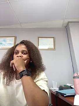 Snapshot of 031bubbles chatting on February 2026 10:00:02 AM 031bubbles online show from February 2026 10:00:02 AM