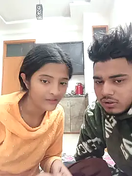 Snapshot of romantic_couple1 chatting on January 2026 01:20:02 AM romantic couple1 online show from January 2026 01:20:02 AM