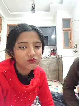 Snapshot of romantic_couple1 chatting on January 2026 12:59:01 AM romantic couple1 online show from January 2026 12:59:01 AM