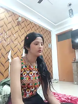 Snapshot of romantic_couple1 chatting on February 2026 01:12:01 AM romantic couple1 online show from February 2026 01:12:01 AM