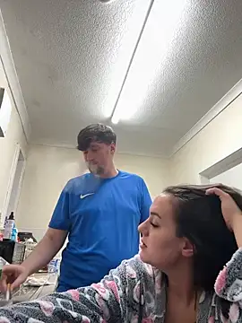 Snapshot of scottishcouple2002 chatting on October 2025 01:50:02 AM scottishcouple2002 online show from October 2025 01:50:02 AM