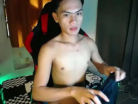 alex cummer online show from May 2026 03:04:02 AM
