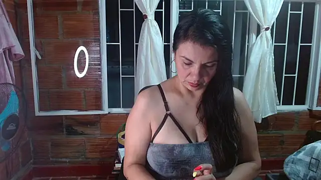 Snapshot of Milf_Fantassyy chatting on October 2025 11:14:01 PM Milf Fantassyy online show from October 2025 11:14:01 PM