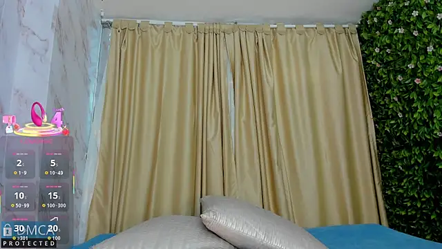 Snapshot of Kiara_Zahiri__ chatting on September 2025 11:14:01 AM Kiara Zahiri online show from September 2025 11:14:01 AM