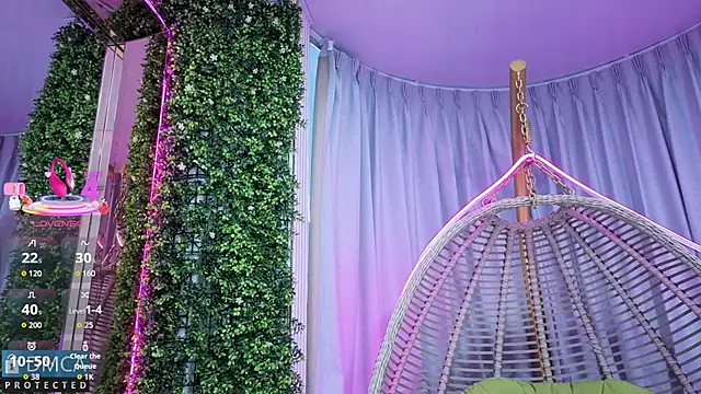 Snapshot of Kiara_Zahiri__ chatting on October 2025 10:59:02 AM Kiara Zahiri online show from October 2025 10:59:02 AM