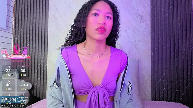 Snapshot of Kiara_Zahiri__ chatting on October 2025 11:10:01 AM Kiara Zahiri online show from October 2025 11:10:01 AM