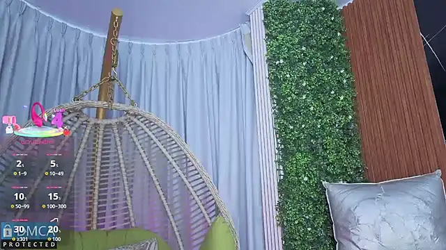 Snapshot of Kiara_Zahiri__ chatting on October 2025 10:59:01 AM Kiara Zahiri online show from October 2025 10:59:01 AM