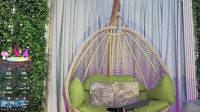 Snapshot of Kiara_Zahiri__ chatting on November 2025 11:09:02 AM Kiara Zahiri online show from November 2025 11:09:02 AM