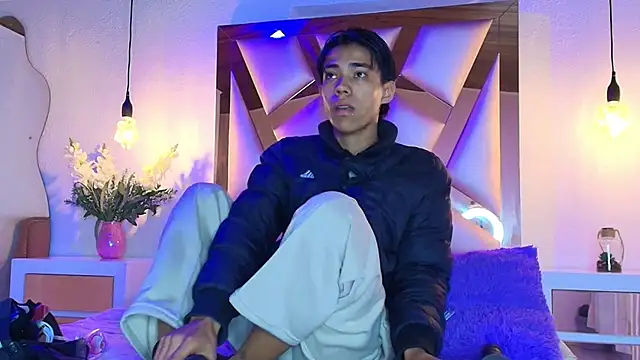 camilo nom online show from October 2025 04:22:01 AM