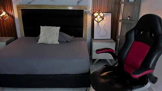 CHRISTY TEIGEN4 online show from January 2026 12:54:01 PM