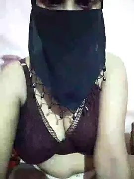 Snapshot of hezabi_queen07 chatting on October 2025 05:11:01 PM hezabi queen07 online show from October 2025 05:11:01 PM