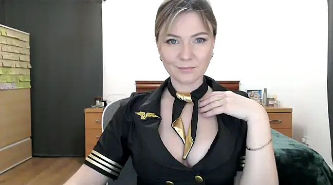 Snapshot of ParadiseAlina chatting on January 2025 09:39:02 PM ParadiseAlina online show from January 2025 09:39:02 PM