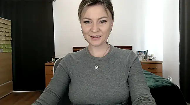 Snapshot of ParadiseAlina chatting on February 2025 03:27:02 PM ParadiseAlina online show from February 2025 03:27:02 PM