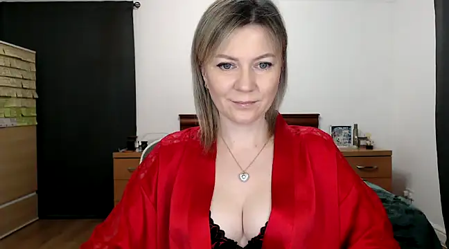 Snapshot of ParadiseAlina chatting on February 2025 07:20:02 PM ParadiseAlina online show from February 2025 07:20:02 PM