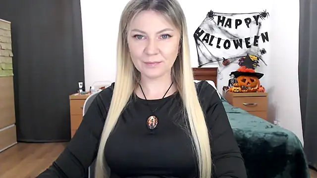 Snapshot of ParadiseAlina chatting on October 2025 07:40:01 PM ParadiseAlina online show from October 2025 07:40:01 PM