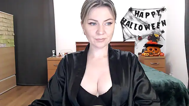 Snapshot of ParadiseAlina chatting on October 2025 07:27:02 PM ParadiseAlina online show from October 2025 07:27:02 PM