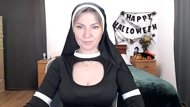 Snapshot of ParadiseAlina chatting on October 2025 05:46:01 PM ParadiseAlina online show from October 2025 05:46:01 PM