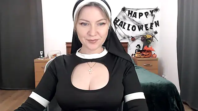 Snapshot of ParadiseAlina chatting on October 2025 09:05:02 PM ParadiseAlina online show from October 2025 09:05:02 PM