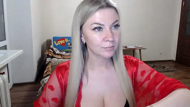 Snapshot of ParadiseAlina chatting on July 2026 06:54:01 PM ParadiseAlina online show from July 2026 06:54:01 PM