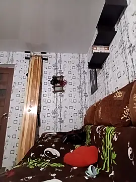 Lietta  online show from November 2025 02:04:01 PM