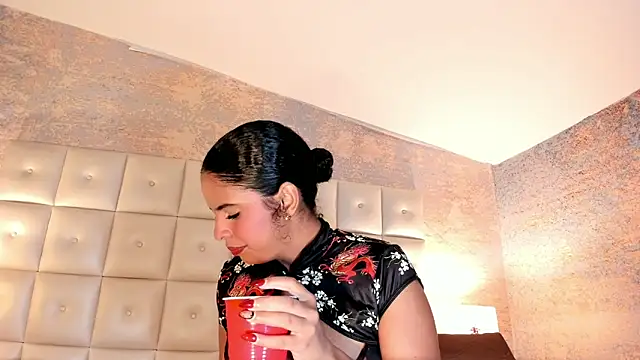 Snapshot of SheyLopez chatting on May 2026 03:12:01 AM SheyLopez online show from May 2026 03:12:01 AM