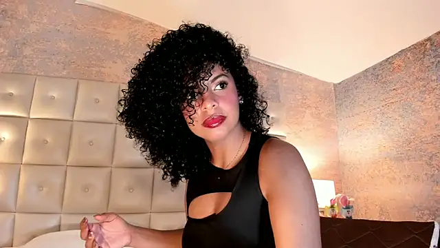 Snapshot of SheyLopez chatting on May 2026 03:24:02 AM SheyLopez online show from May 2026 03:24:02 AM