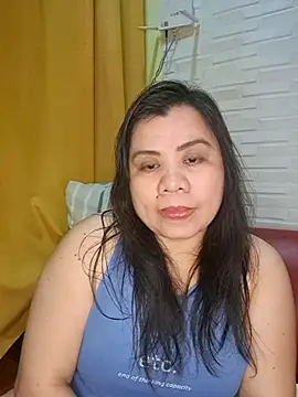 hotlyn45 online show from February 2026 01:29:02 PM