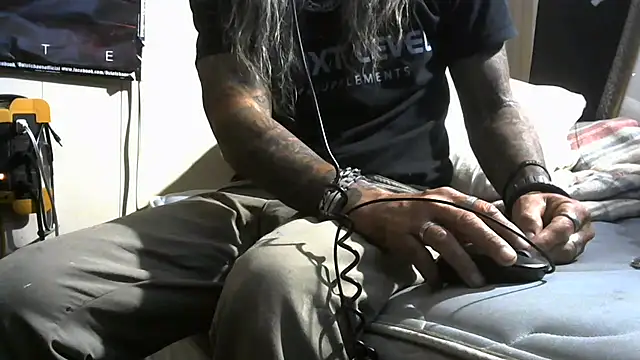 crassanova online show from July 2026 12:03:01 PM