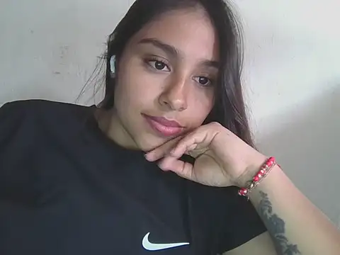 Snapshot of zairabreze chatting on March 2026 09:10:01 PM zairabreze online show from March 2026 09:10:01 PM