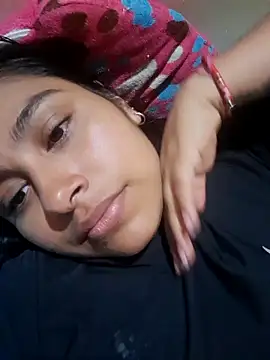 Snapshot of zairabreze chatting on April 2026 03:04:02 AM zairabreze online show from April 2026 03:04:02 AM