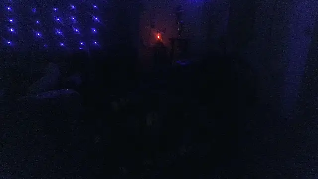 Snapshot of Poundtown1226 chatting on September 2025 05:30:01 AM Poundtown1226 online show from September 2025 05:30:01 AM